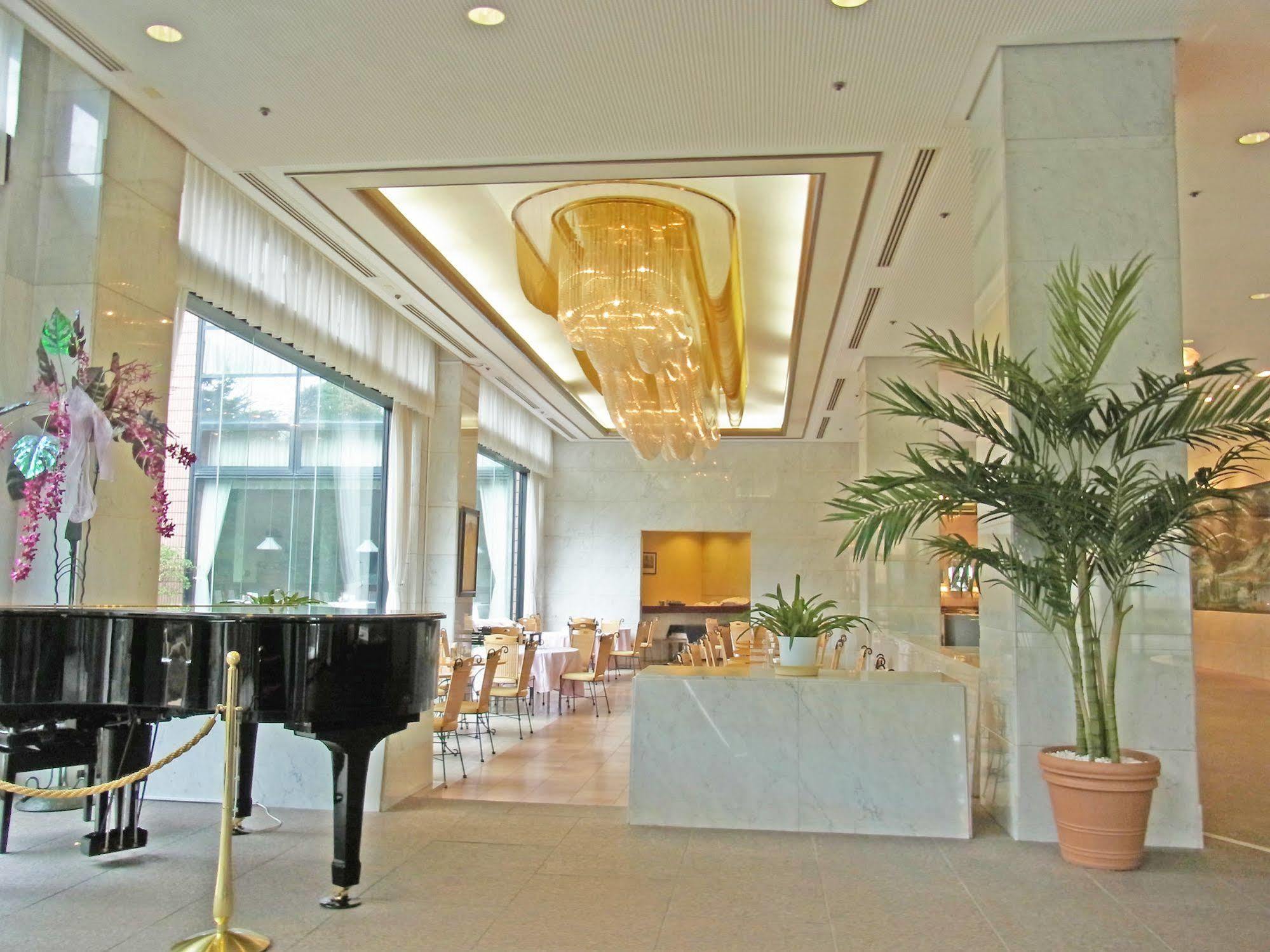 Hotel Pearl Garden Takamatsu Exterior photo